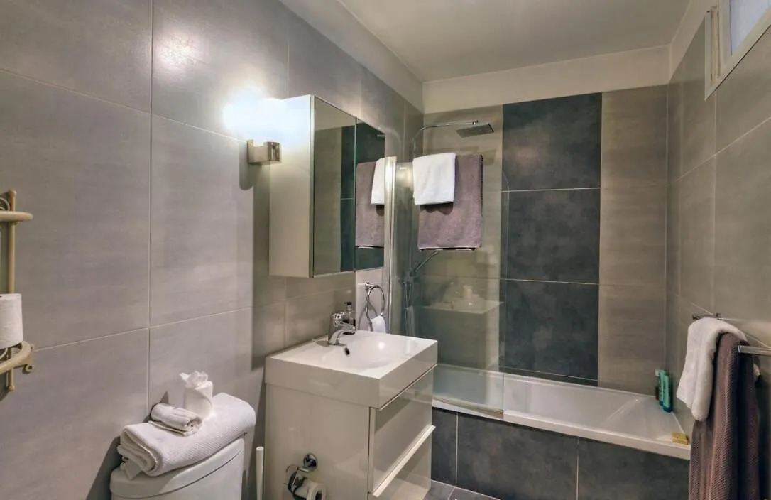 Villa Picaud - 50M From Beachfront, Patio, Aircon Cannes