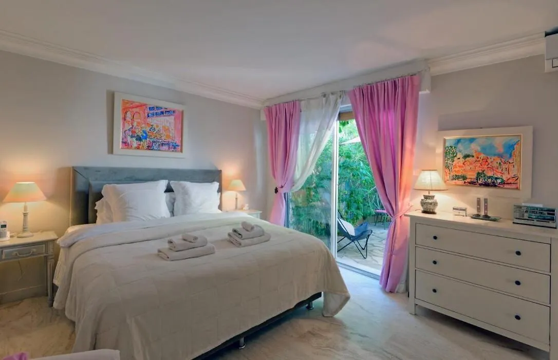 Villa Picaud - 50M From Beachfront, Patio, Aircon Cannes France