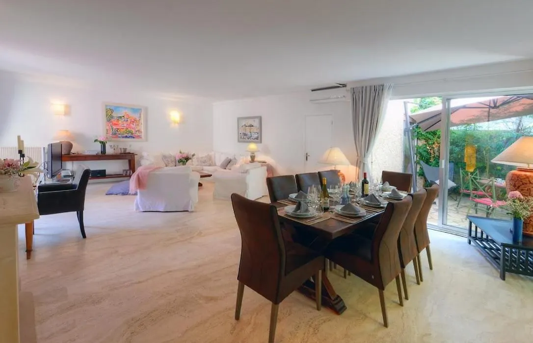 Villa Picaud - 50M From Beachfront, Patio, Aircon Cannes 0*,  France