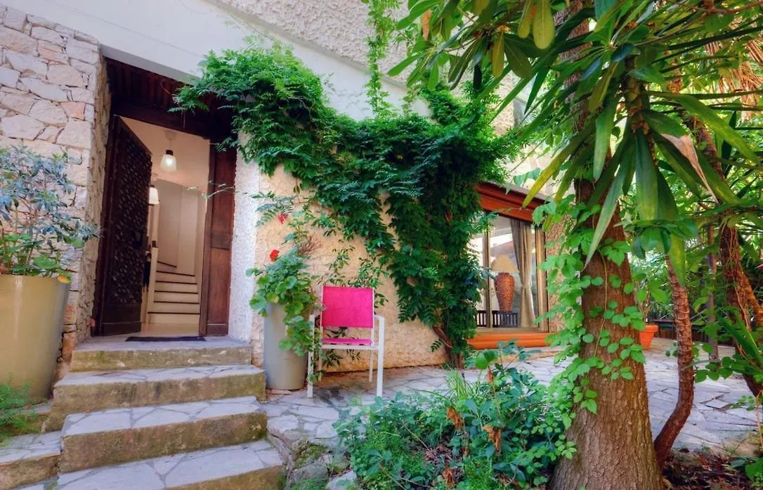 Holiday home Villa Picaud - 50M From Beachfront, Patio, Aircon Cannes France